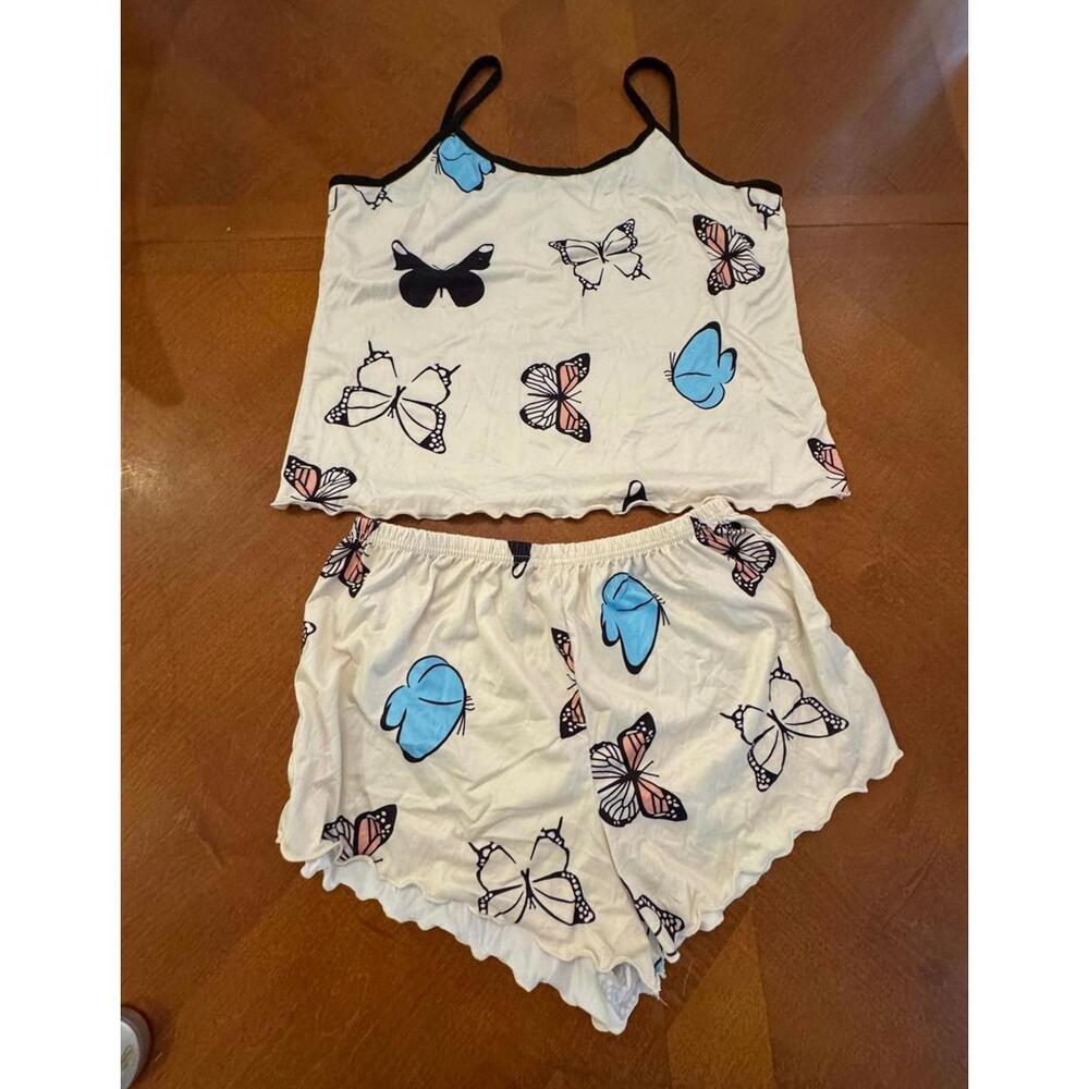 Zara Women's Butterfly Print Pajama Set - Crop Top and Shorts